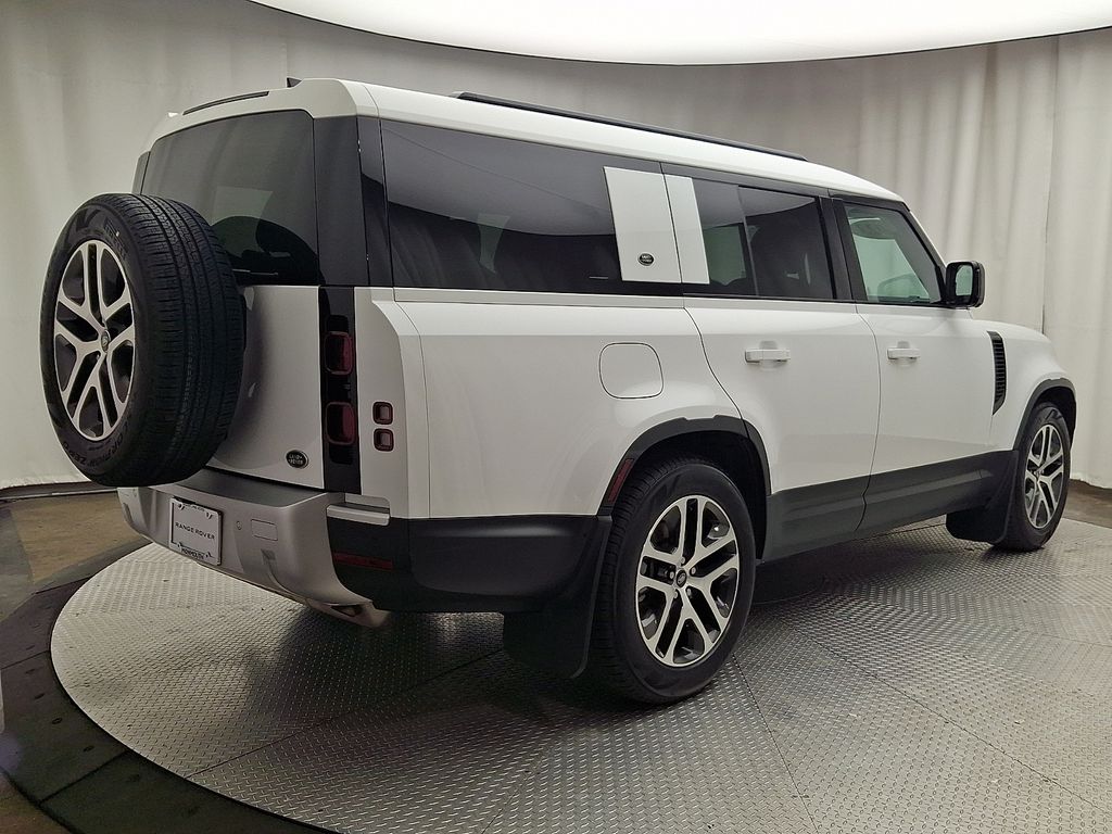 Thumbnail: 2023 Land Rover Defender - 4