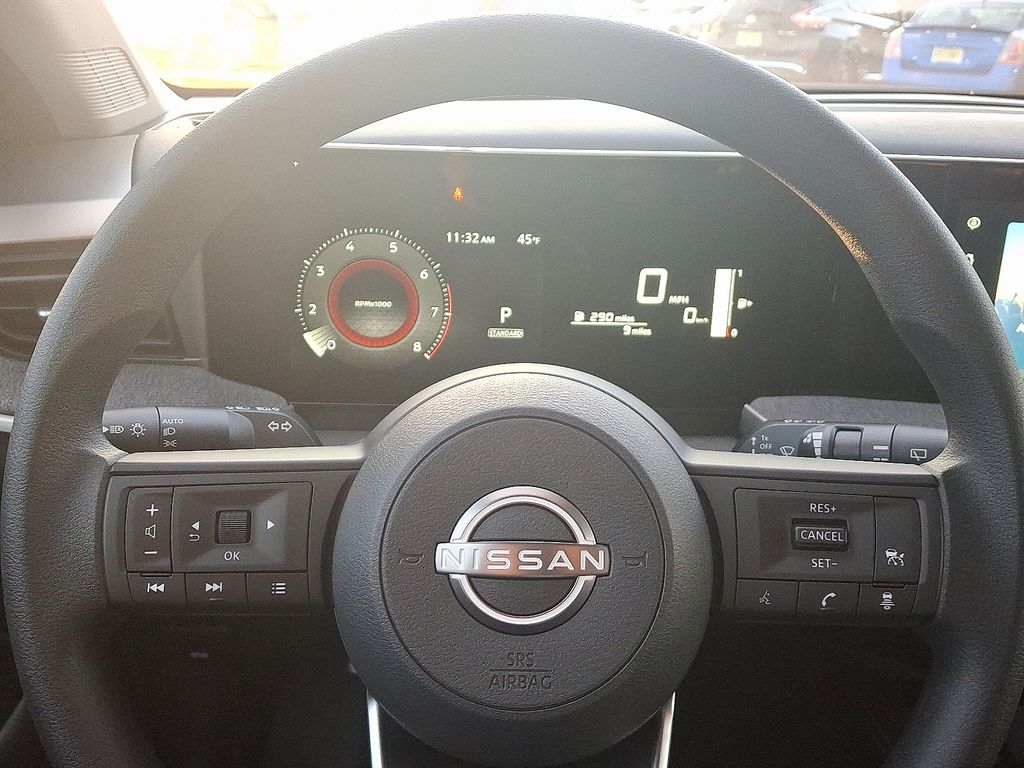 2025 Nissan Kicks SV 11