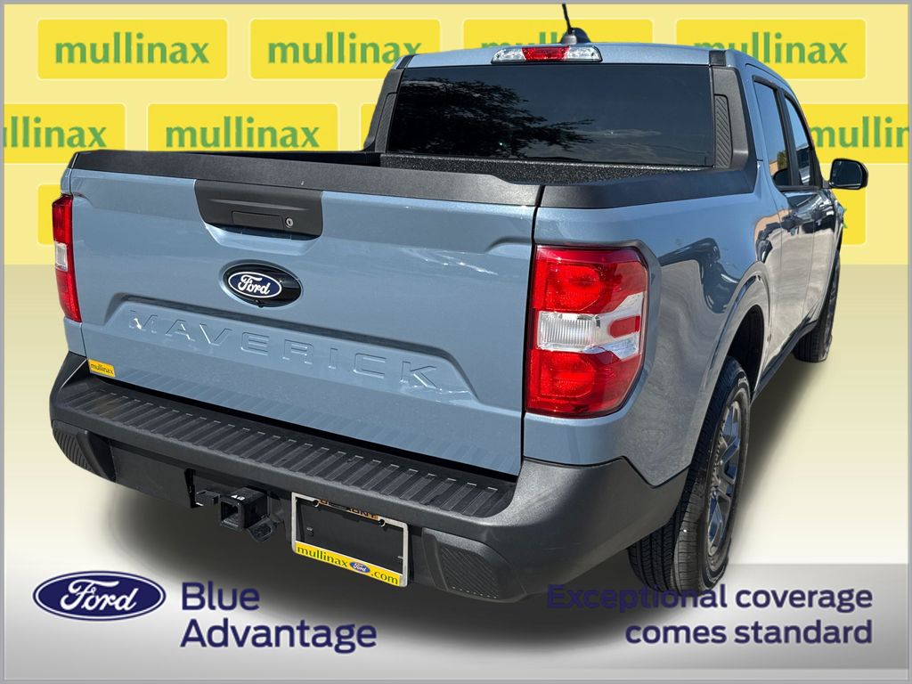 Certified Used 2025 Gray Ford XLT image 4