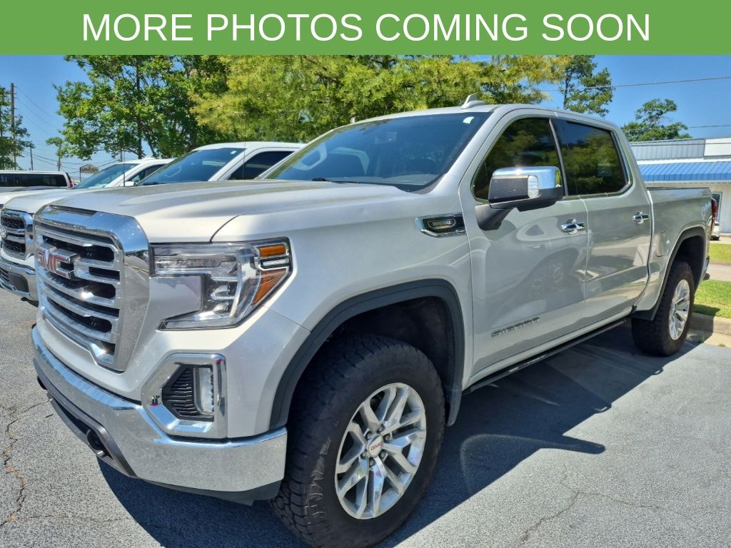 2022 GMC Sierra 4WD Crew Cab Short Box SLT's photo