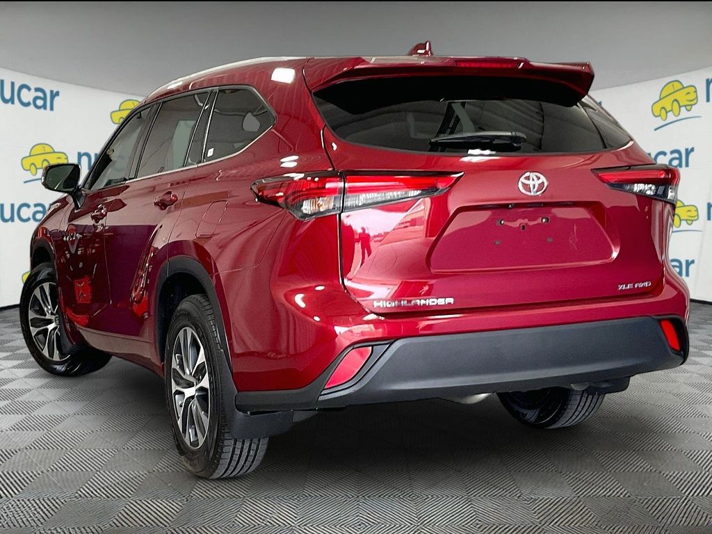2022 Toyota Highlander — photo 4