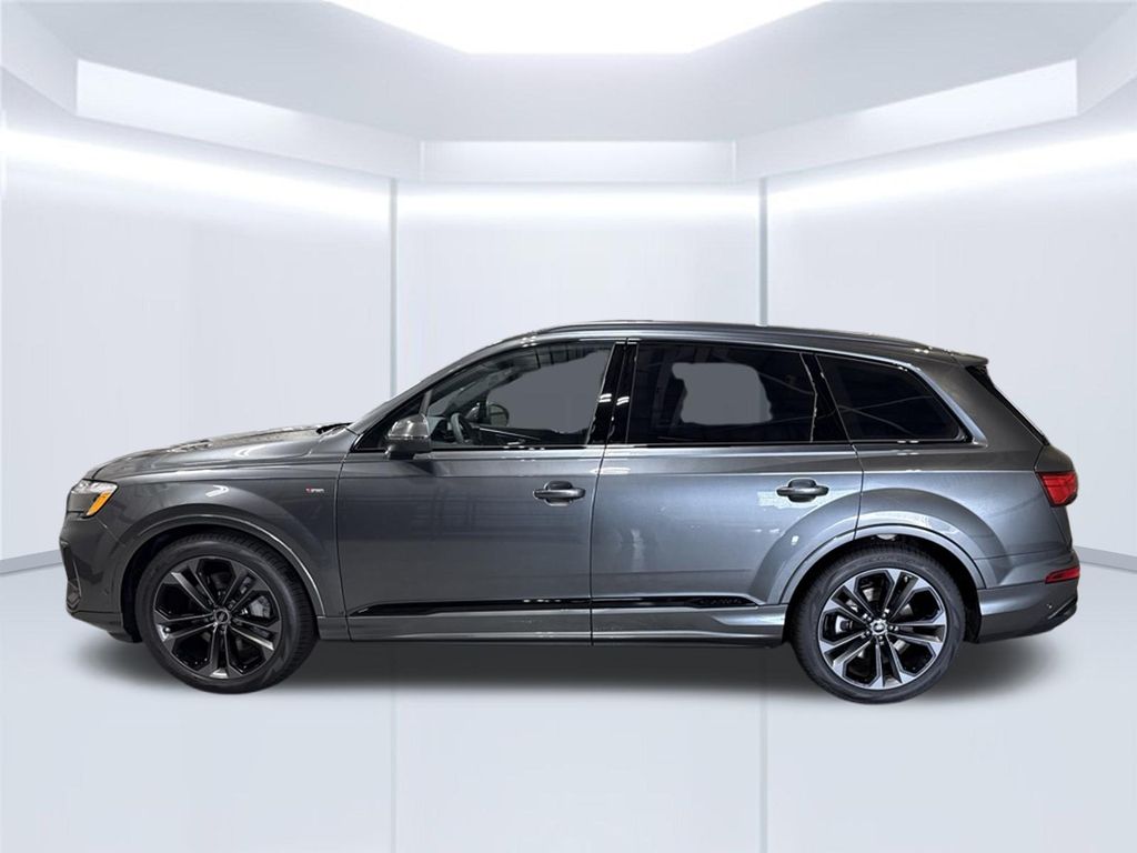 Thumbnail: 2026 Audi Q7 - 2