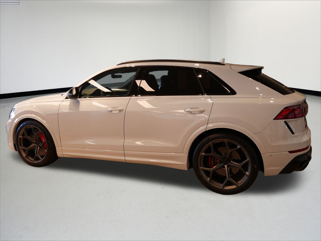 Thumbnail: 2026 Audi RS Q8 - 2