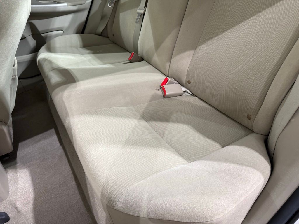 Thumbnail: 2013 Toyota Corolla - 18