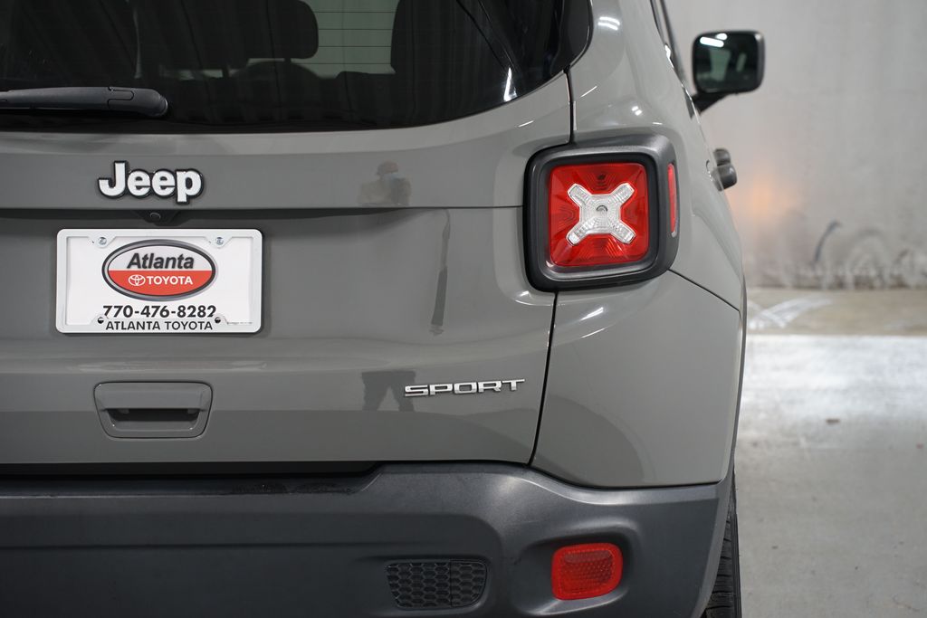 Thumbnail: 2020 Jeep Renegade - 10