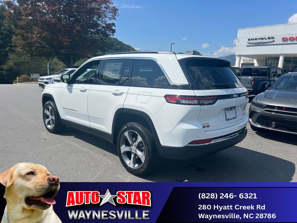 new 2025 Jeep Grand Cherokee car, priced at $47,990