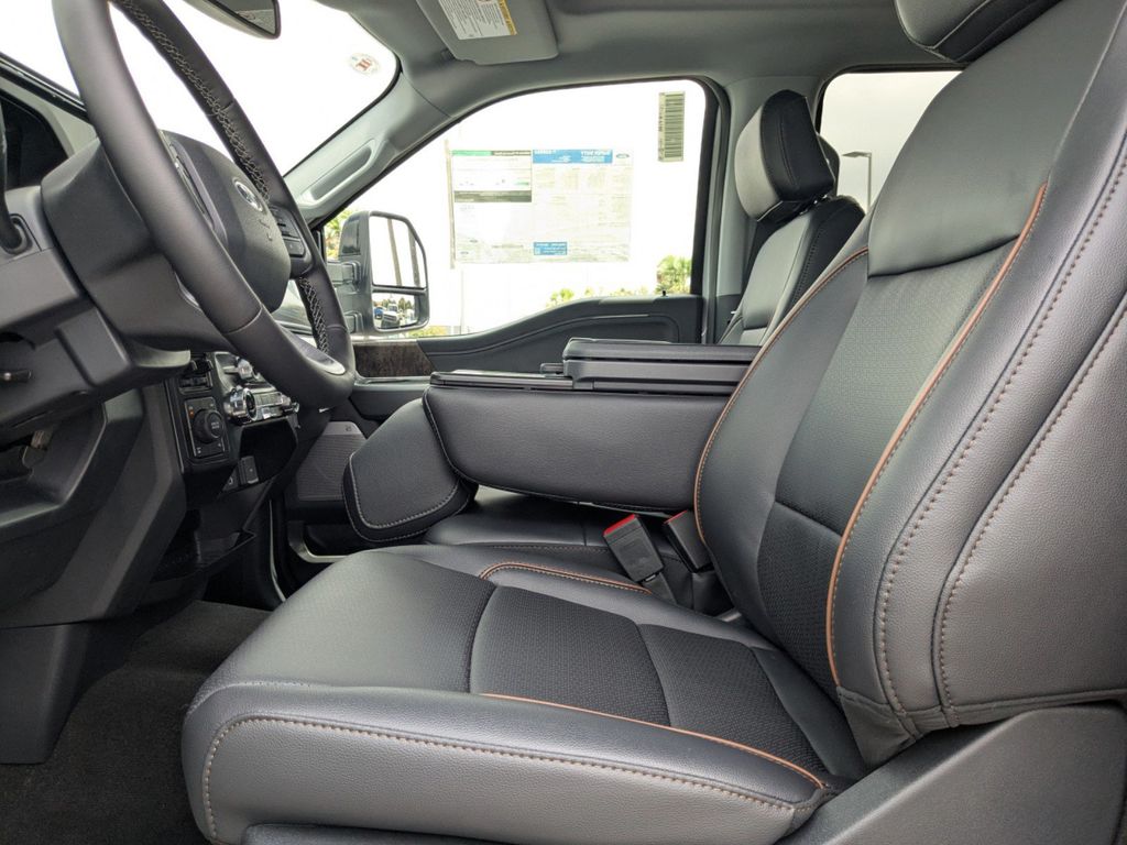 2025 Ford F-250 Super Duty Lariat