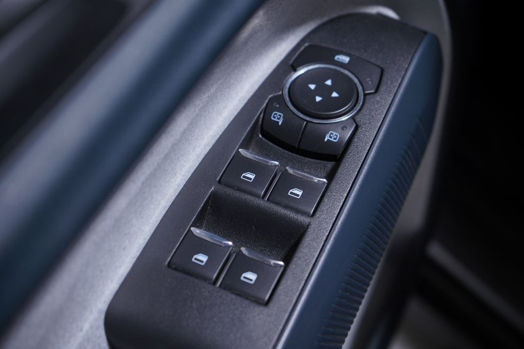 Thumbnail: 2022 Ford Maverick - 17