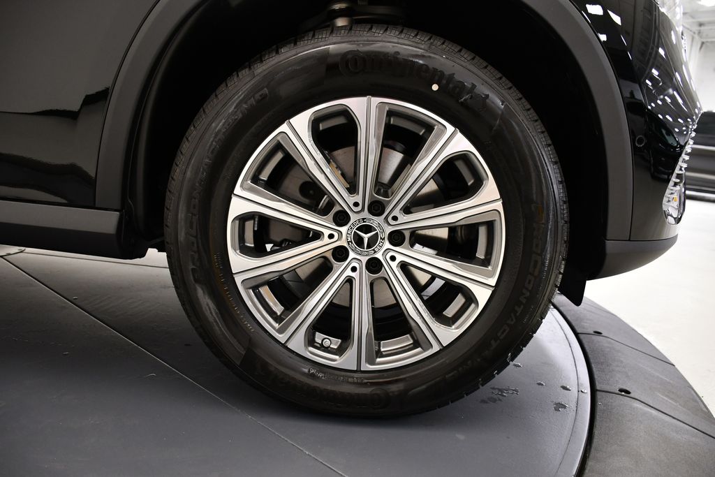 2025 Mercedes-Benz GLC 300 16