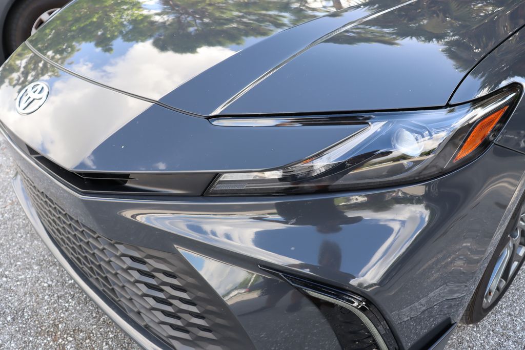 Thumbnail: 2025 Toyota Camry - 3