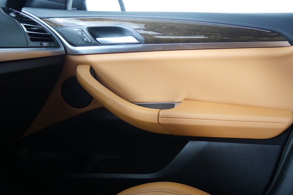 Thumbnail: 2023 BMW X4 - 29