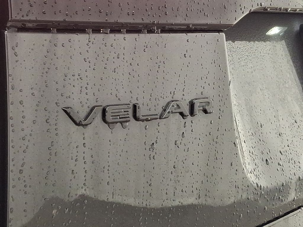 Thumbnail: 2026 Land Rover Range Rover Velar - 23