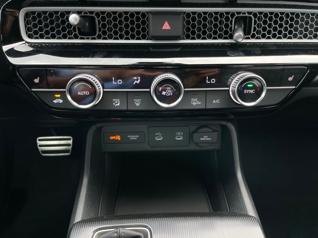 2025 Honda Civic Sport 18