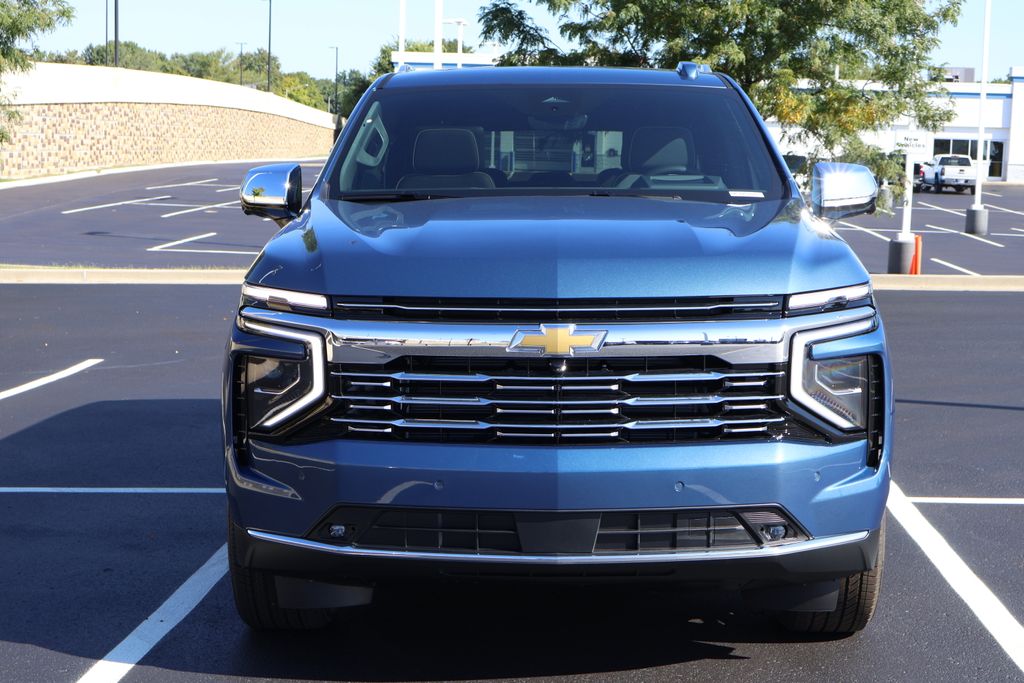 Thumbnail: 2025 Chevrolet Suburban - 2