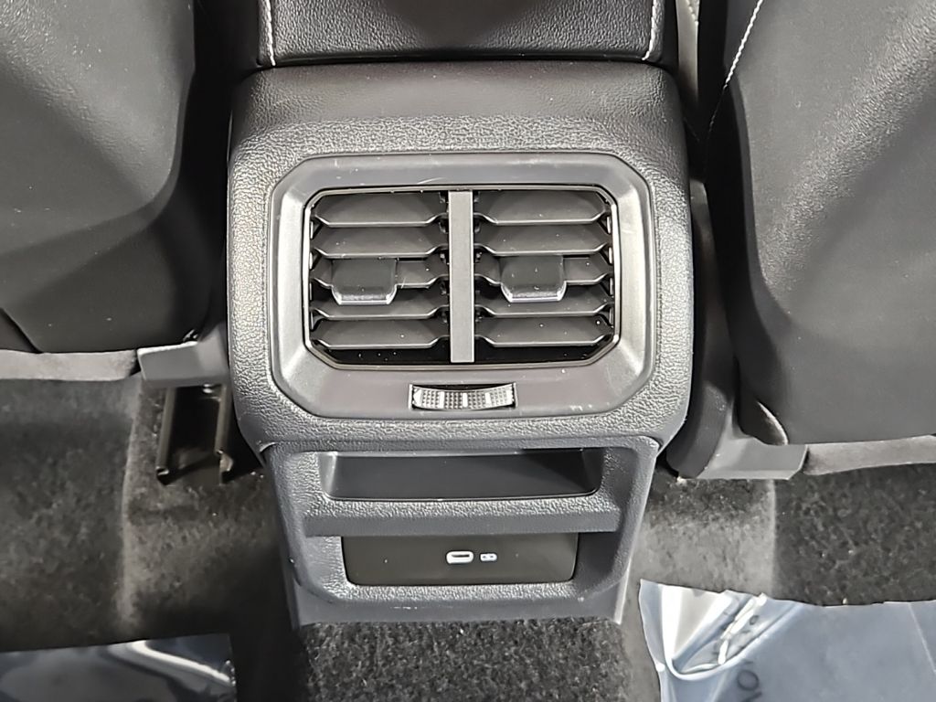 Thumbnail: 2023 Volkswagen Taos - 23