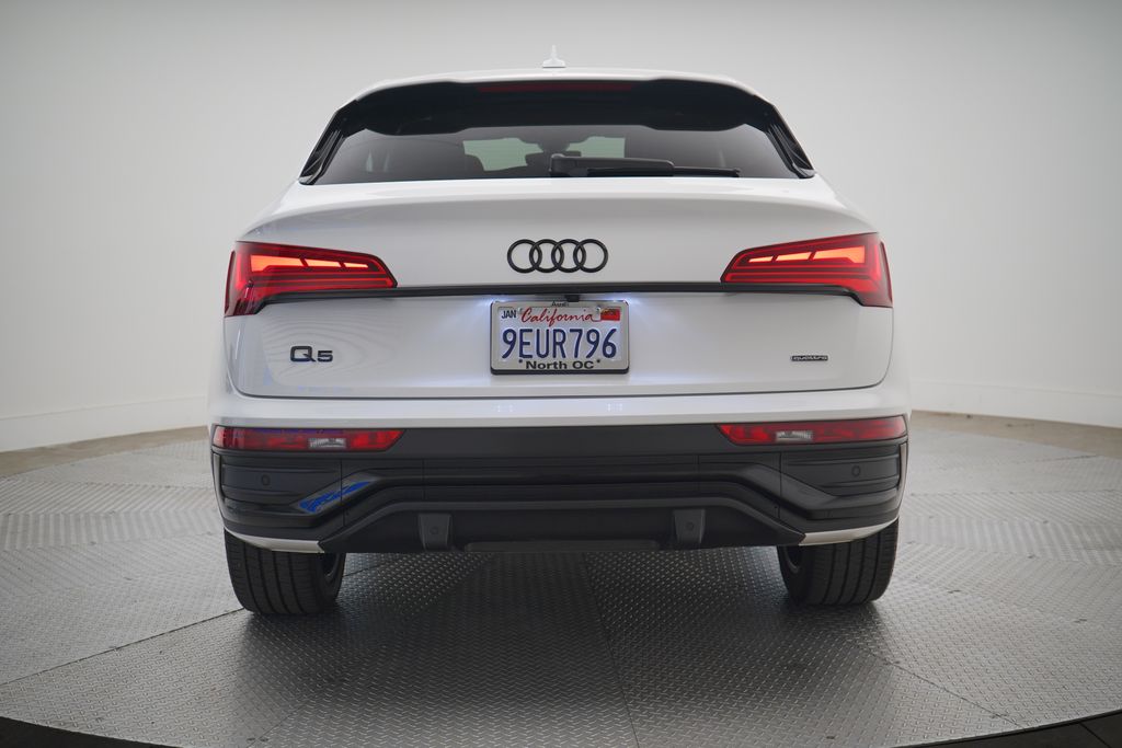Thumbnail: 2023 Audi Q5 - 4