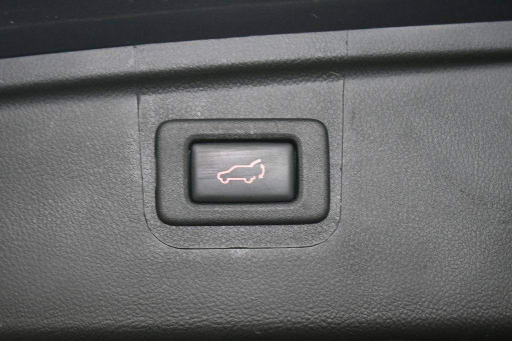 Thumbnail: 2018 Subaru Outback - 6