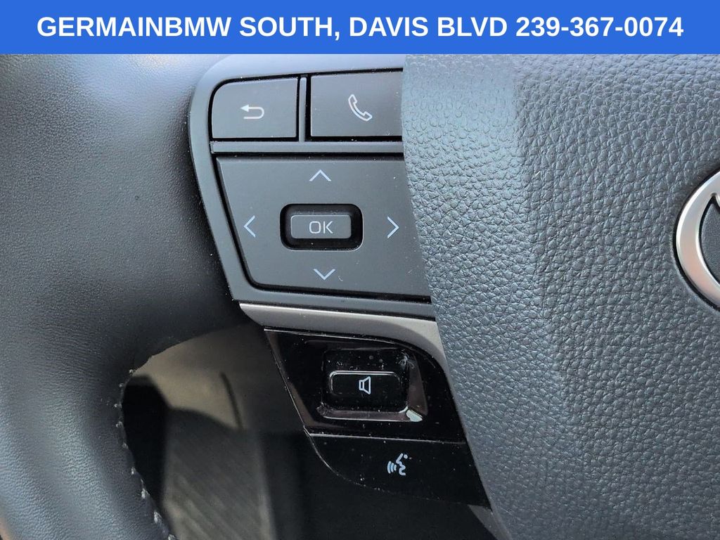 Used 2025 Beige Toyota XLE image 28