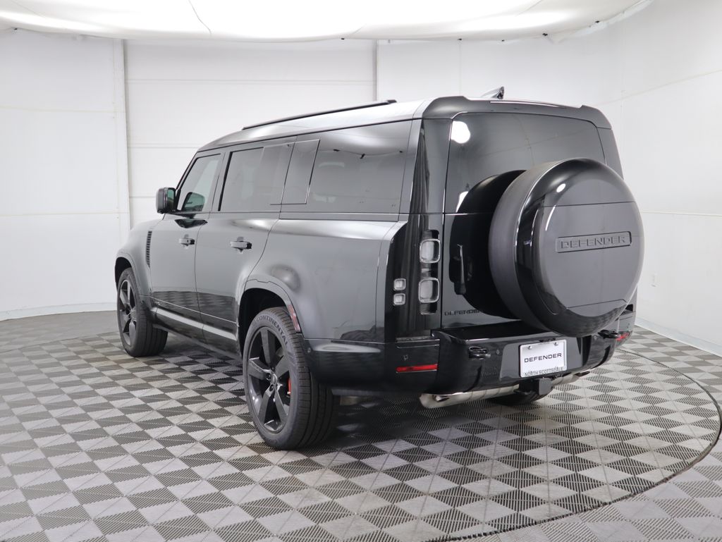 Thumbnail: 2025 Land Rover Defender - 7