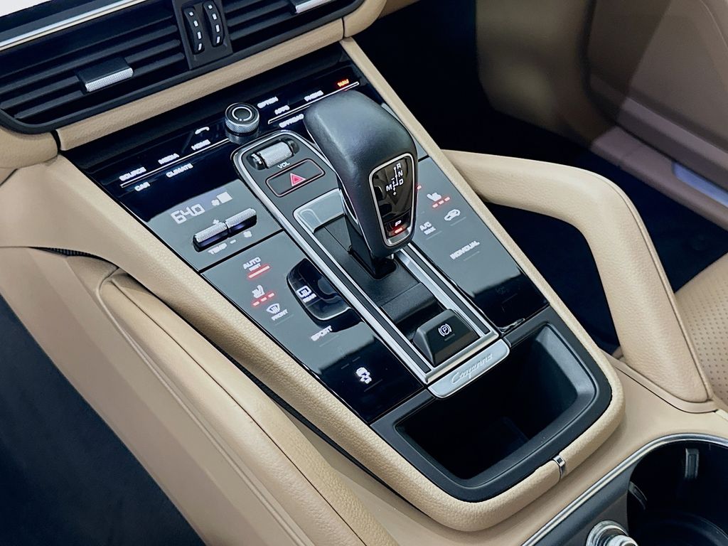 Thumbnail: 2019 Porsche Cayenne - 17