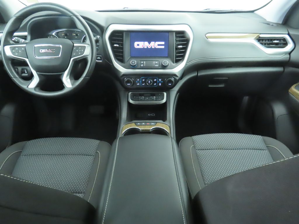 2023 GMC Acadia SLE 13