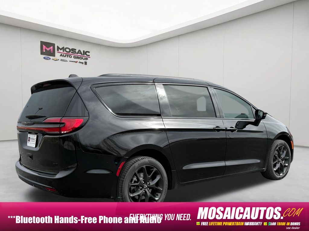2026 Chrysler Pacifica