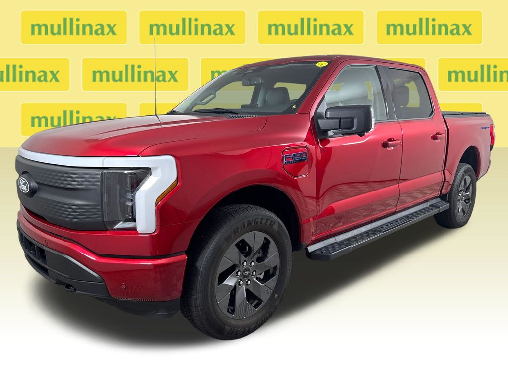 Certified Used 2025 Red Ford Flash image 15
