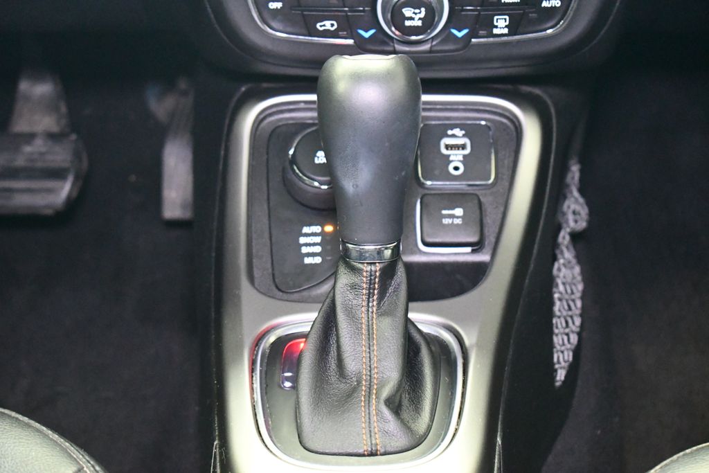 Thumbnail: 2018 Jeep Compass - 20