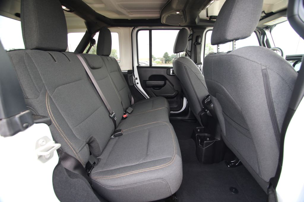 Used 2024 Jeep Wrangler SUV