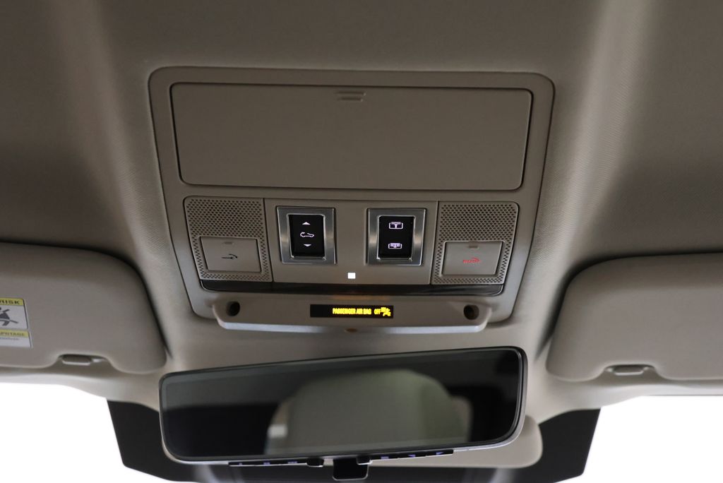 Thumbnail: 2021 Land Rover Defender - 14