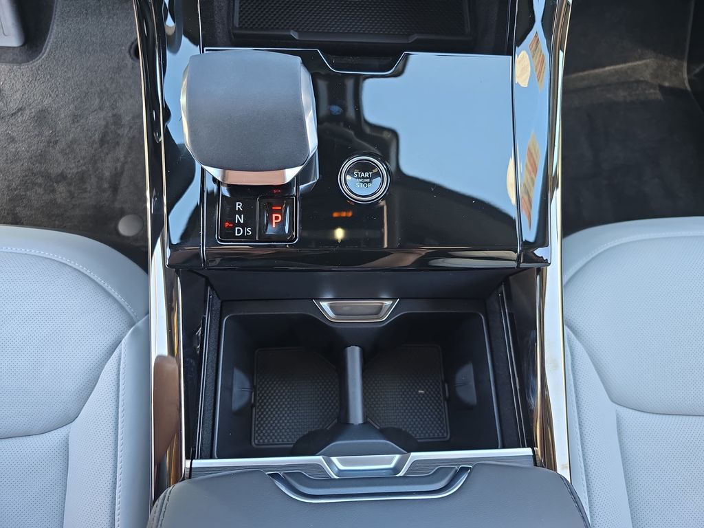 New 2026 Gray Land Rover Dynamic SE image 27