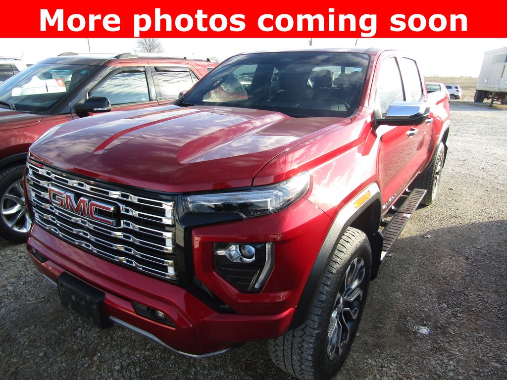2023 GMC Canyon Denali Crew Cab 4WD