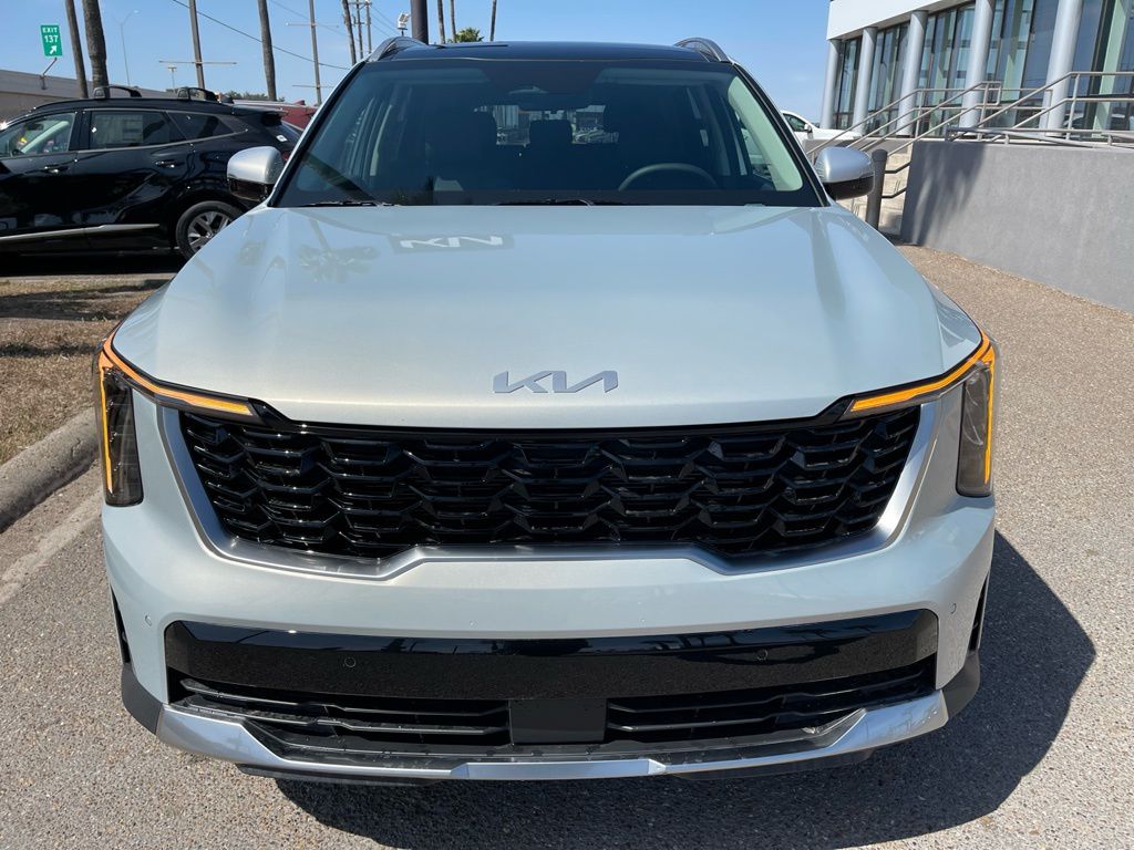 New 2026 White Kia S image 2