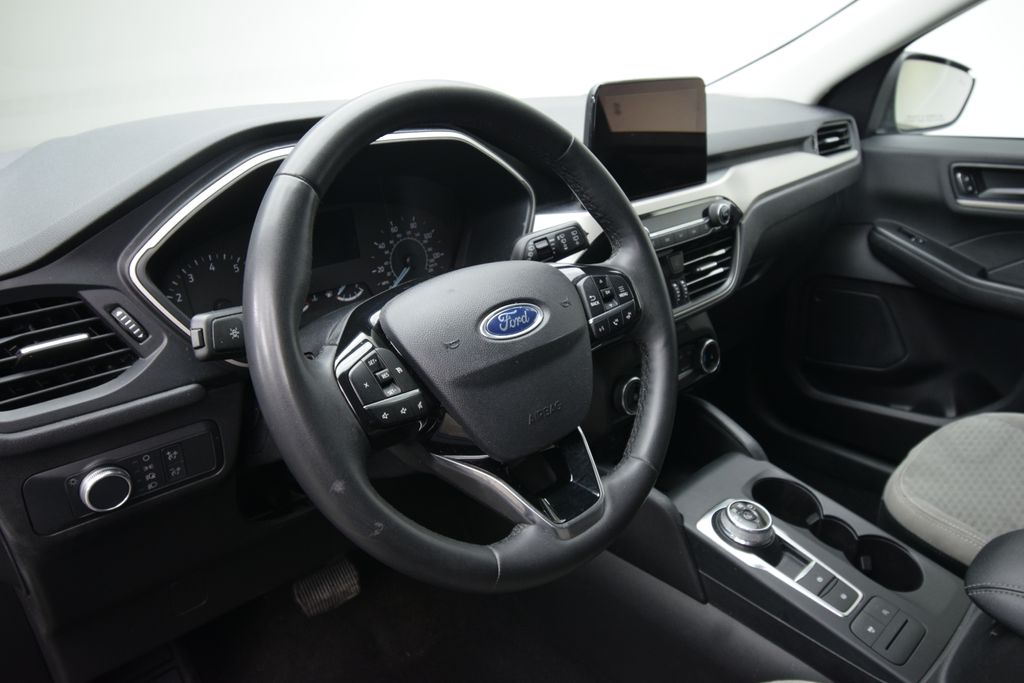 used 2022 Ford Escape car, priced at $18,999