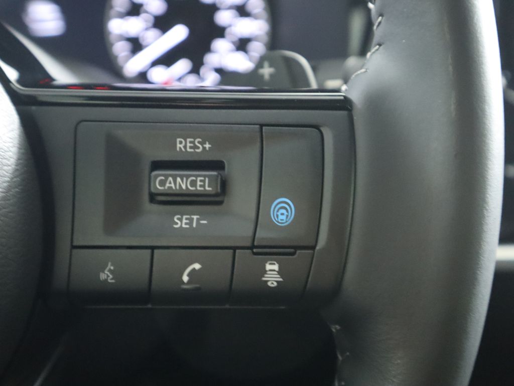 Thumbnail: 2024 Nissan Pathfinder - 12