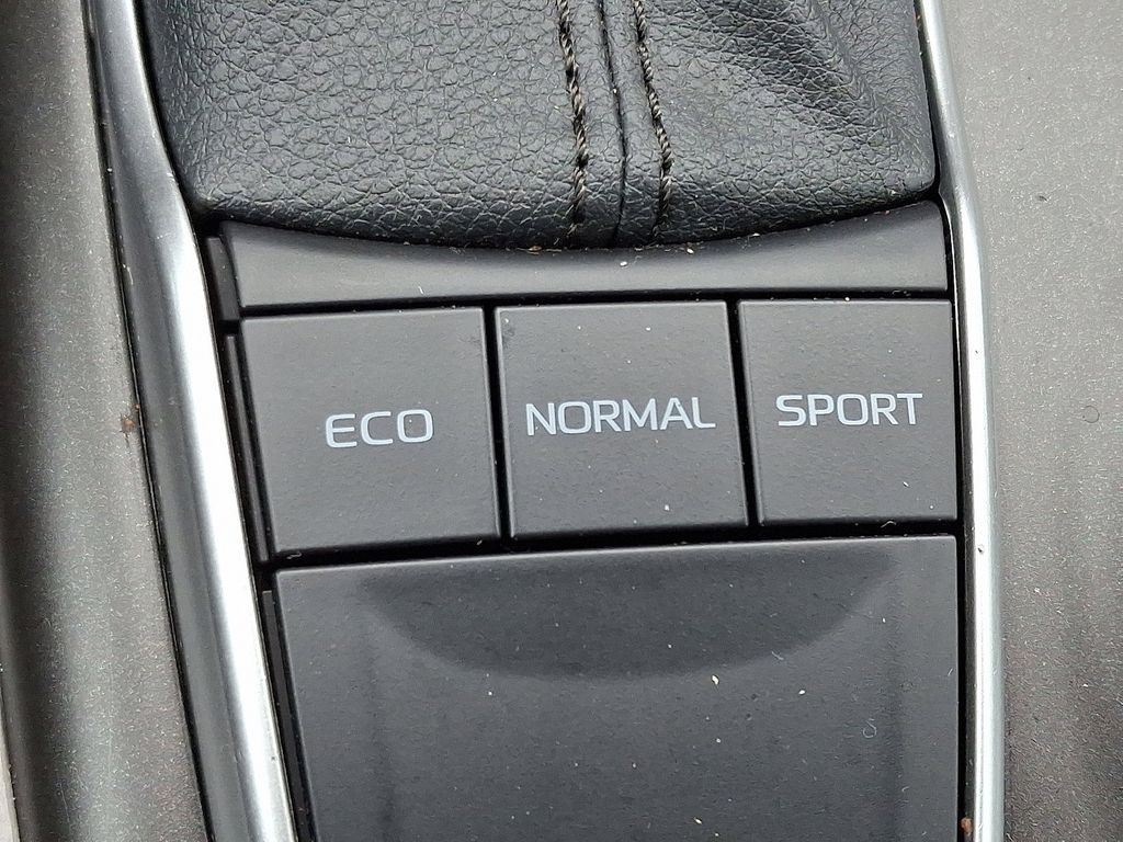 2023 Toyota Camry LE 25