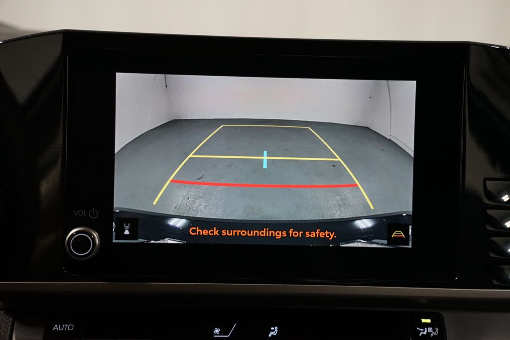 Thumbnail: 2025 Toyota Camry - 20