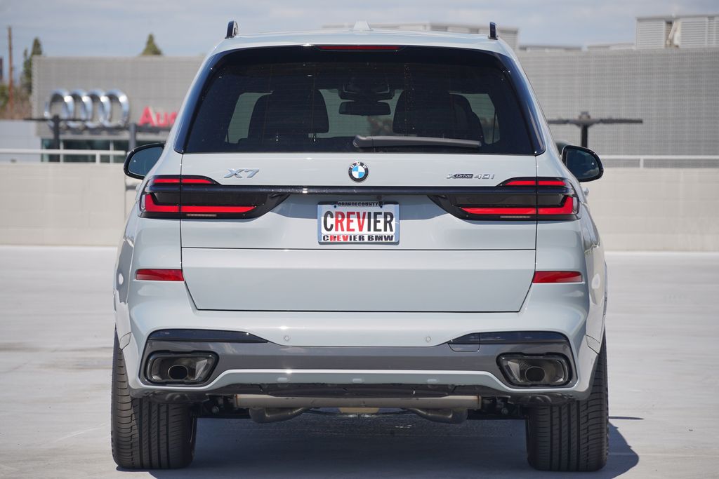 2024 BMW X7 xDrive40i 6