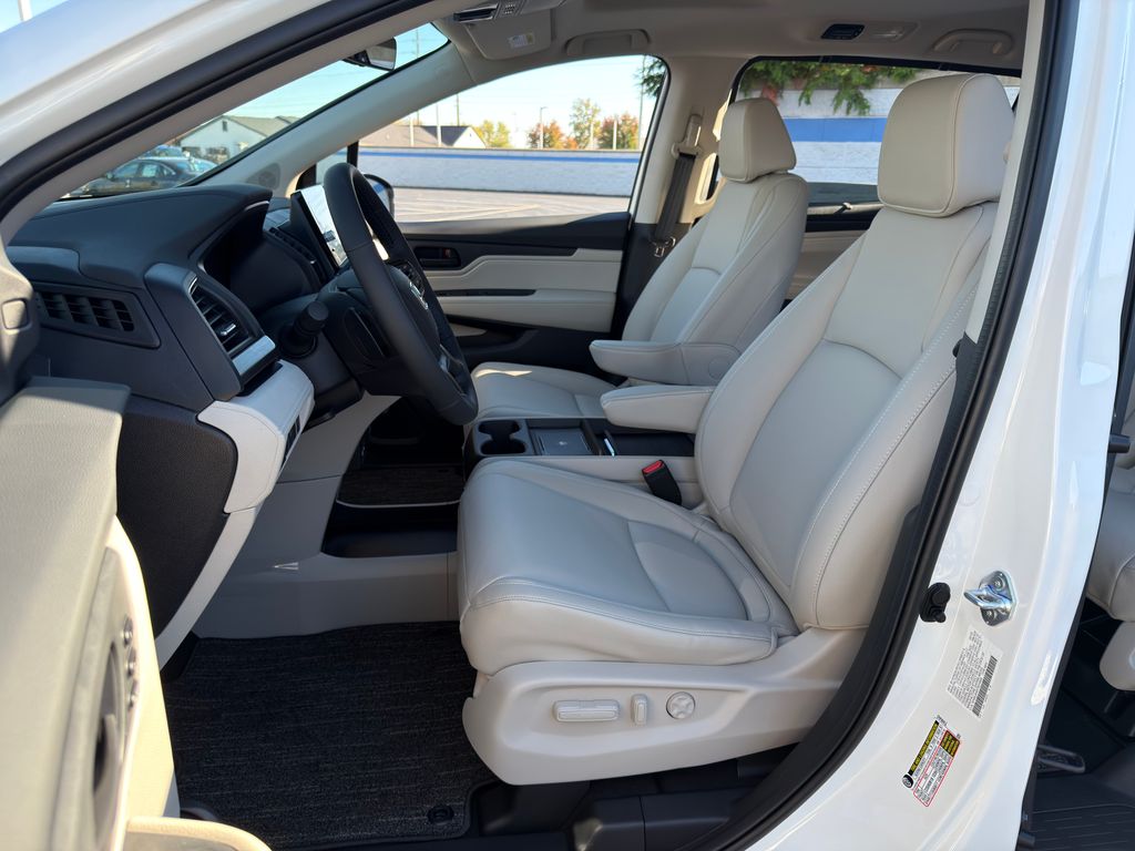 Thumbnail: 2026 Honda Odyssey - 18