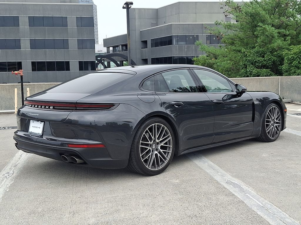 Thumbnail: 2024 Porsche Panamera - 8