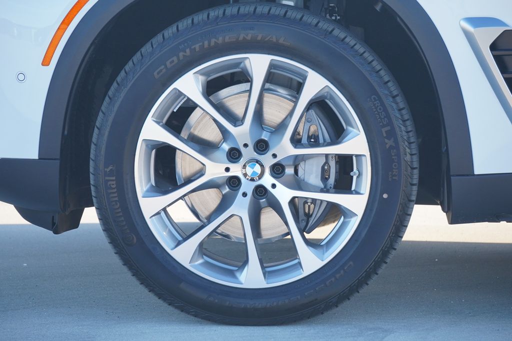 Thumbnail: 2026 BMW X5 - 5