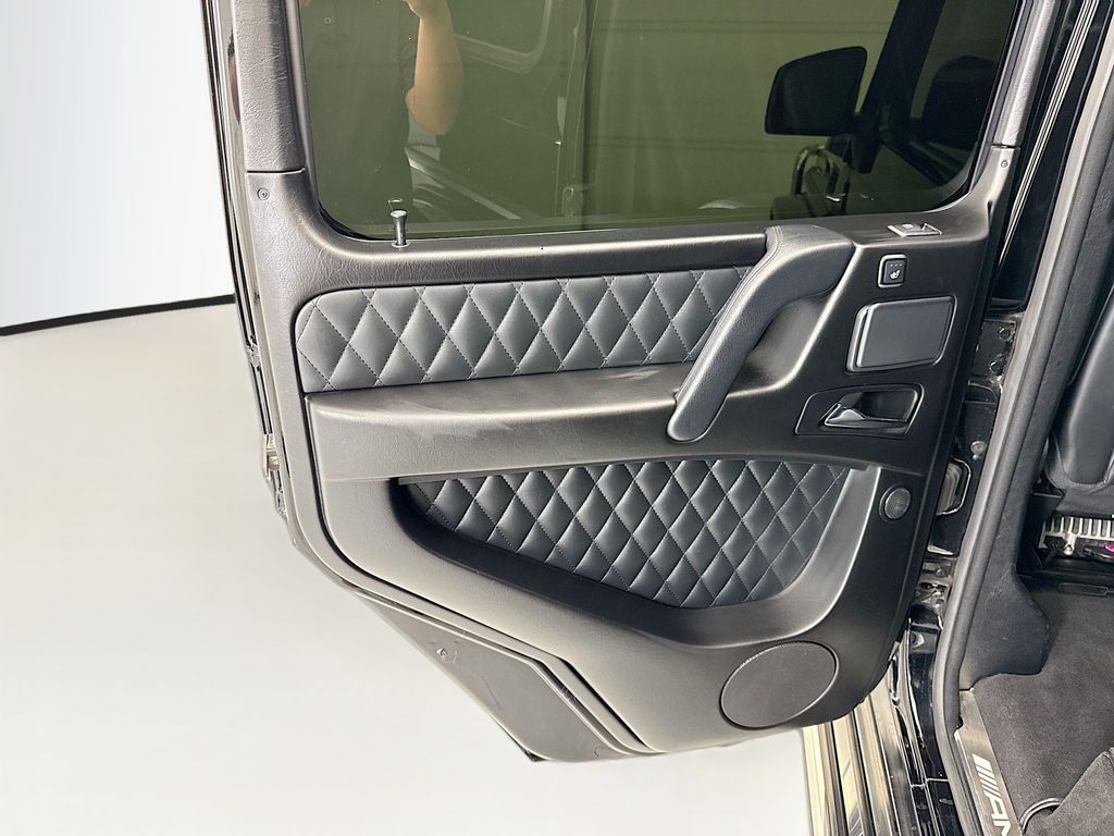 Thumbnail: 2014 Mercedes-Benz G-Class - 24