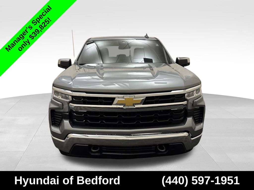 Photo 2 of 2025 Chevrolet Silverado 1500 LT