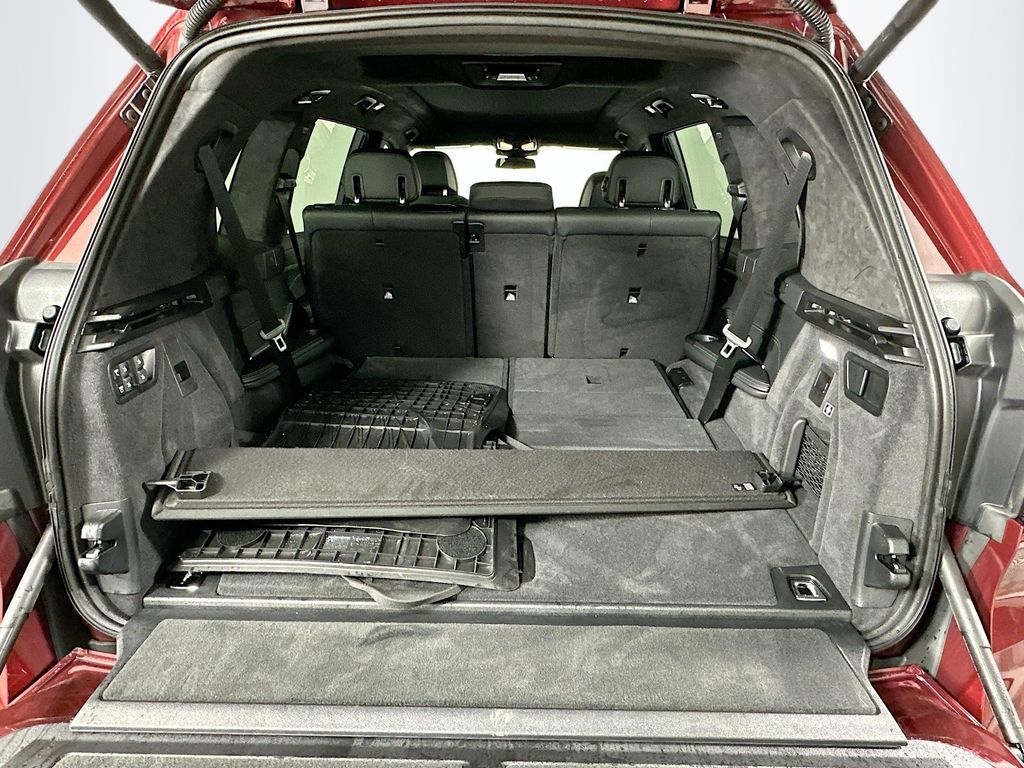 Thumbnail: 2025 BMW X7 - 27