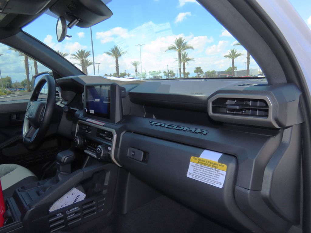 2025 Toyota Tacoma SR 16