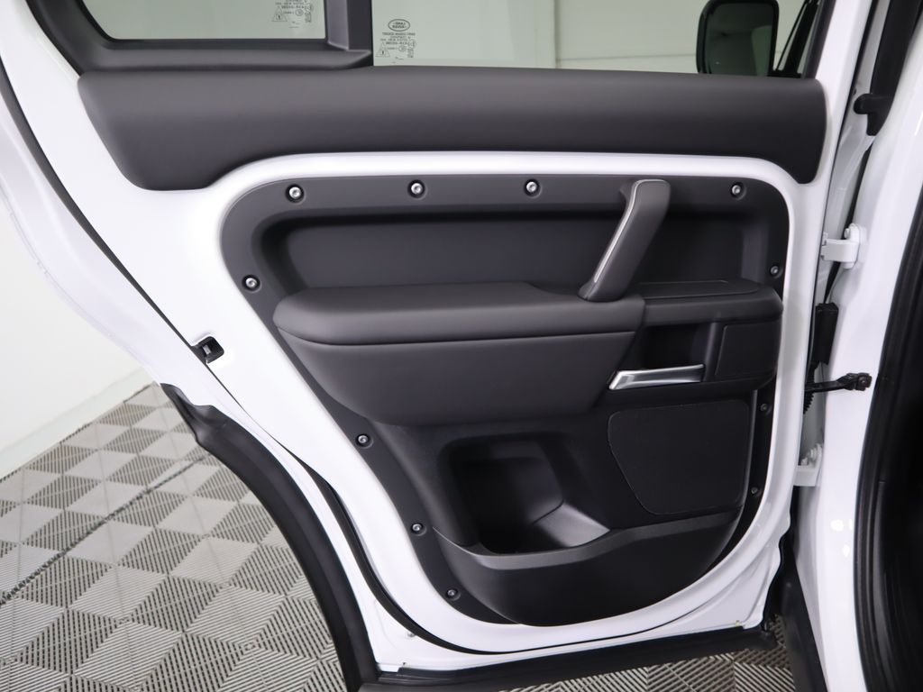 Thumbnail: 2025 Land Rover Defender - 28