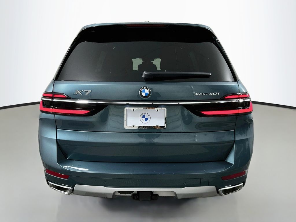 Thumbnail: 2027 BMW X7 - 6