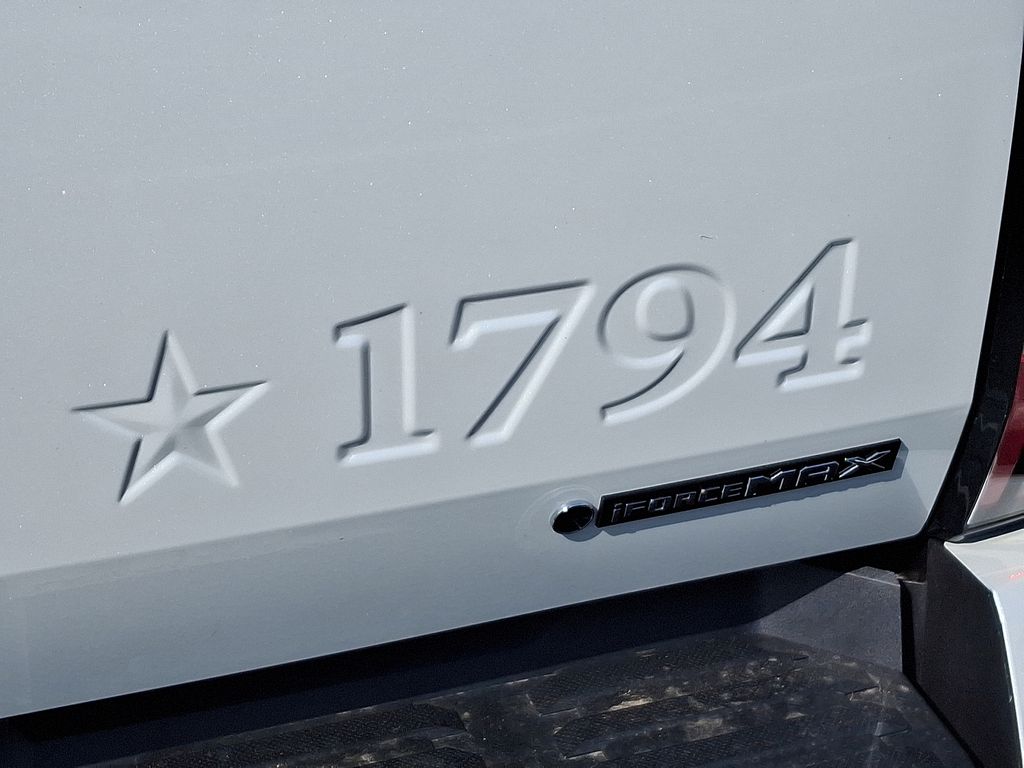 Thumbnail: 2025 Toyota Tundra - 5