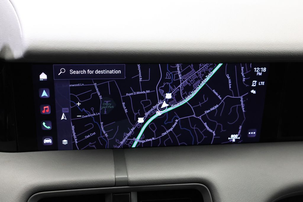 Thumbnail: 2021 Porsche Taycan - 22