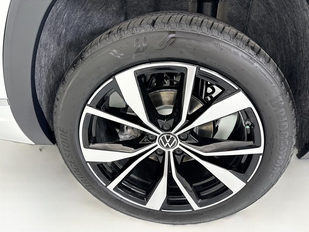 Thumbnail: 2026 Volkswagen Atlas - 30